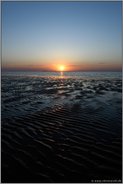 Sonnenuntergang im  Watt... Cuxhaven *Nordsee* vor Duhnen, Duhner Watt mit Blick in Richtung Neuwerk